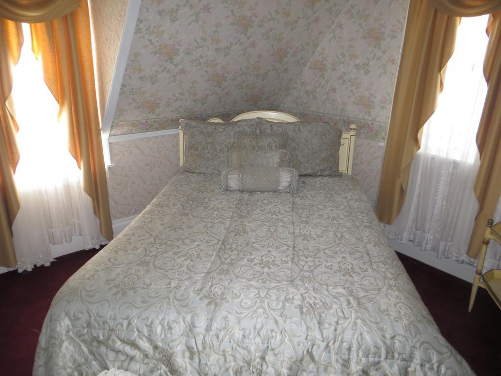 Edith Palmer'S Country Inn, Historical Bed & Breakfast Virginia City Ngoại thất bức ảnh