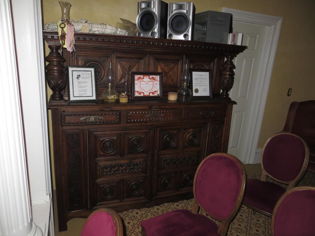 Edith Palmer'S Country Inn, Historical Bed & Breakfast Virginia City Ngoại thất bức ảnh