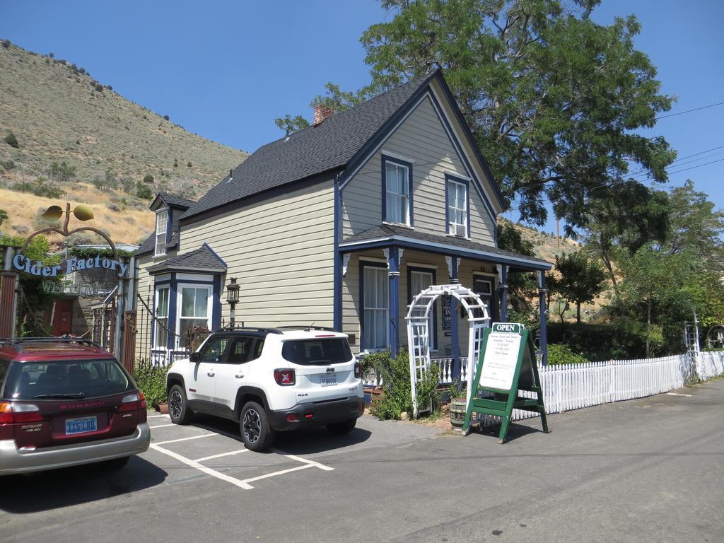 Edith Palmer'S Country Inn, Historical Bed & Breakfast Virginia City Ngoại thất bức ảnh