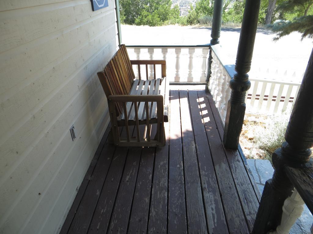 Edith Palmer'S Country Inn, Historical Bed & Breakfast Virginia City Ngoại thất bức ảnh